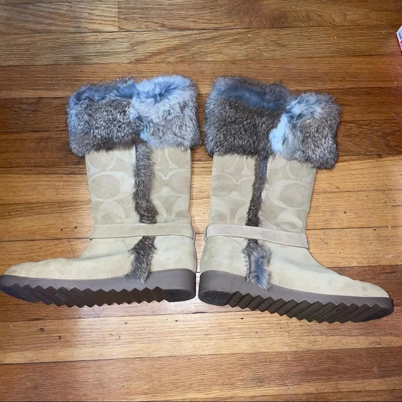Tan Coach Fur Winter Boots - Picture 4 of 7
